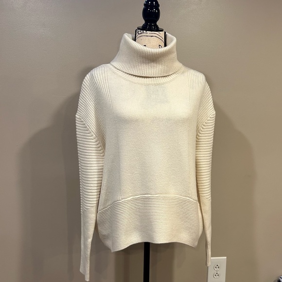 LAUREN Ralph Lauren Wool Blend Turtleneck Sweater - Picture 4 of 13